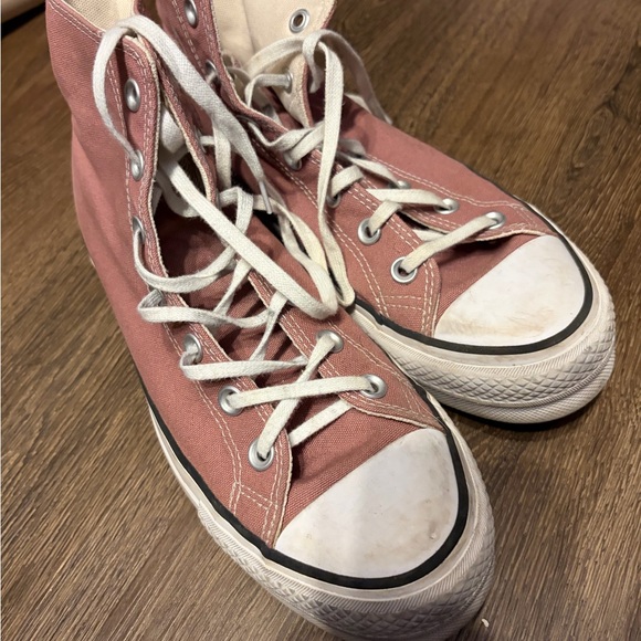 Converse - Picture 3 of 4